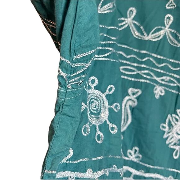 3 for $30! Chicos embroidered button down shirt - Picture 8 of 10